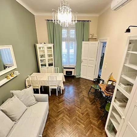 The Spot With Chair - Cozy Space Near Danube 公寓 布达佩斯