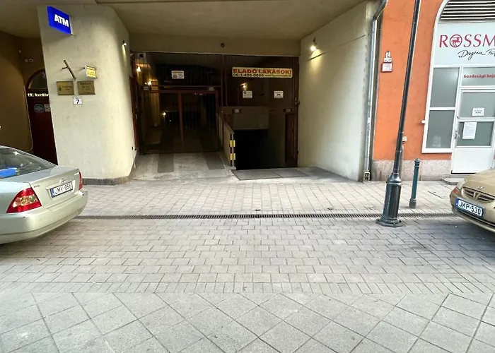 The Spot With Chair - Cozy Space Near Danube Будапешт