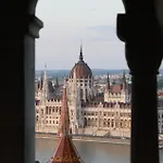The Spot With Chair - Cozy Space Near Danube Appartamento Budapest